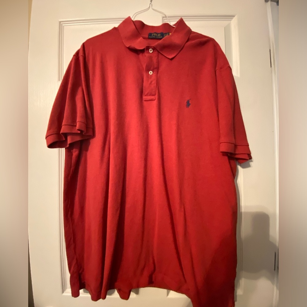 Like new men’s polo shirt size 3x big color dark heather red